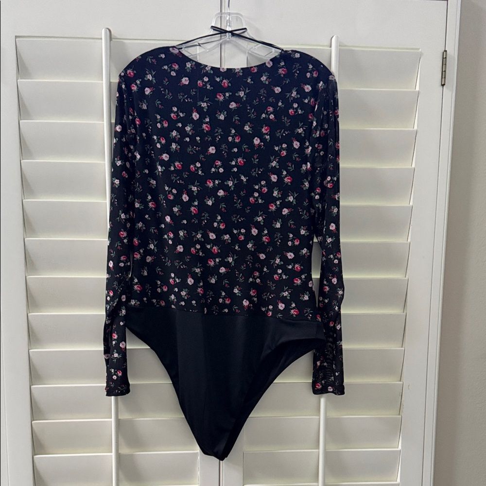 Tinsel Black Floral Bodysuit - Picture 3 of 3
